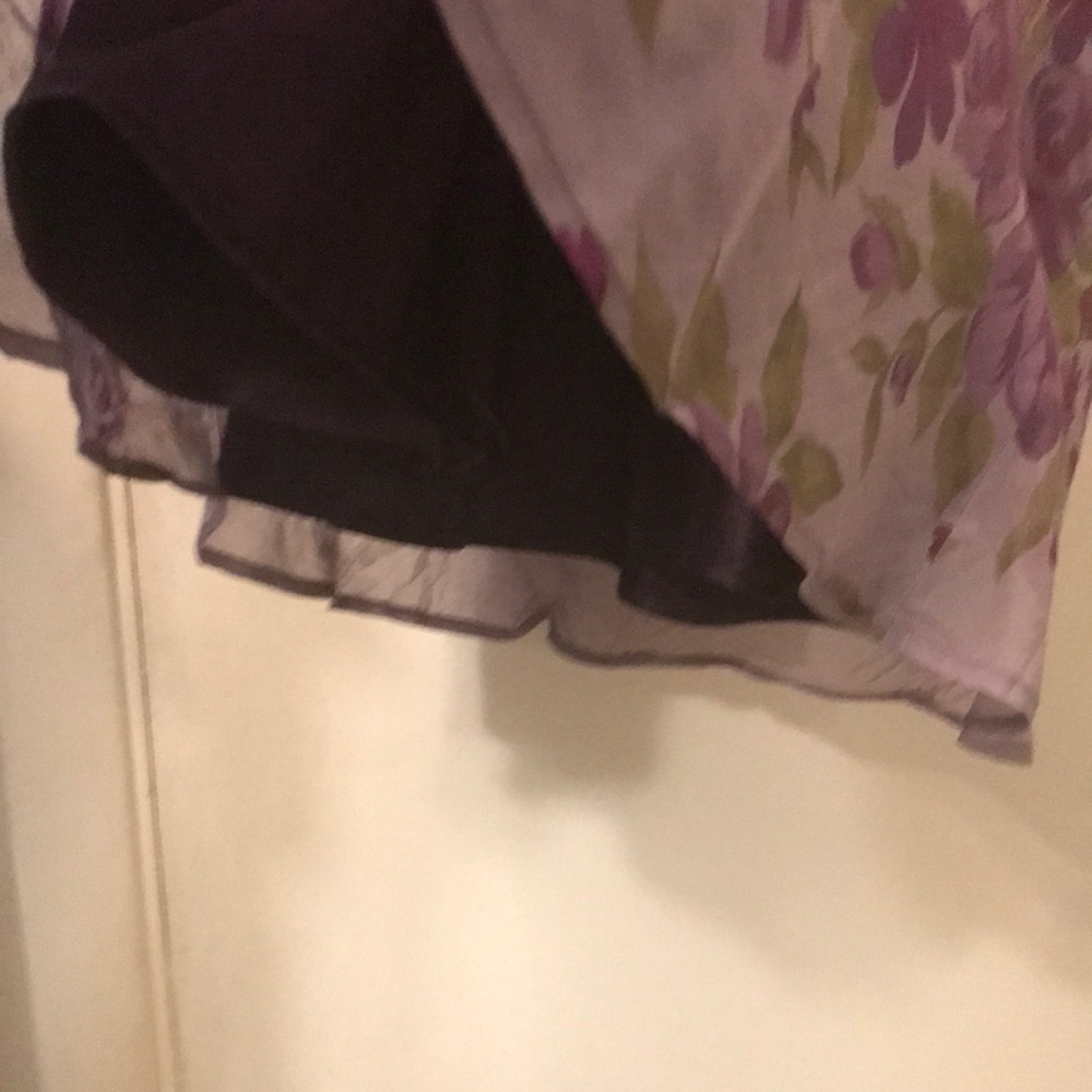 Pretty Floral Skirt - Picture 4 of 5